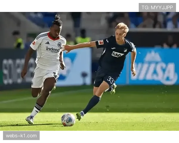 法兰克福2-1逆转霍芬海姆，格策献助攻